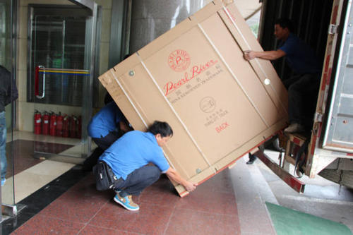 准格尔钢琴贵重工艺品无忧运